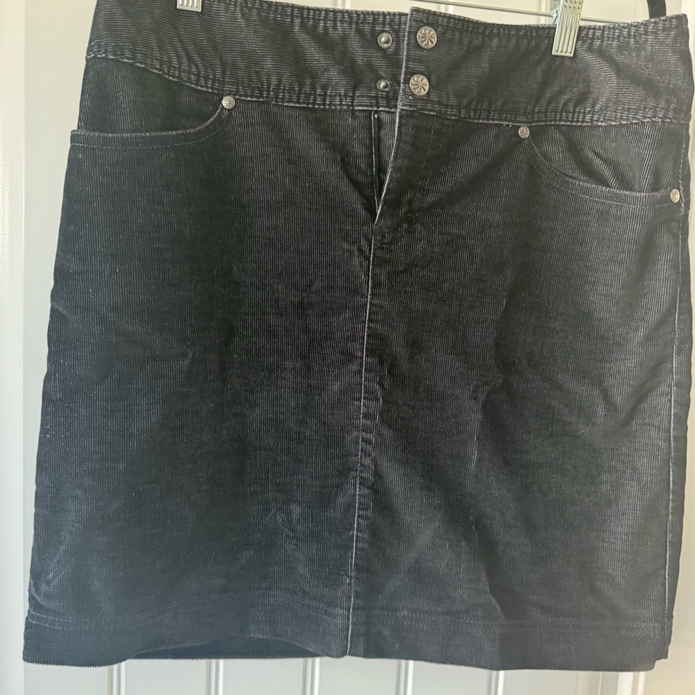 Athleta Charcoal Black Corderoy skirt